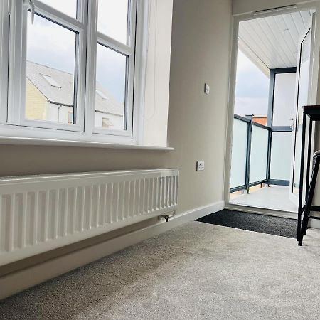 Brand New 1 Bed Apartment, 5Min Walk To Racing & Main Strip, With Electric Parking Bay & Terrace Long Stay Work Contractor Leisure - Citrine Newmarket  Exteriör bild